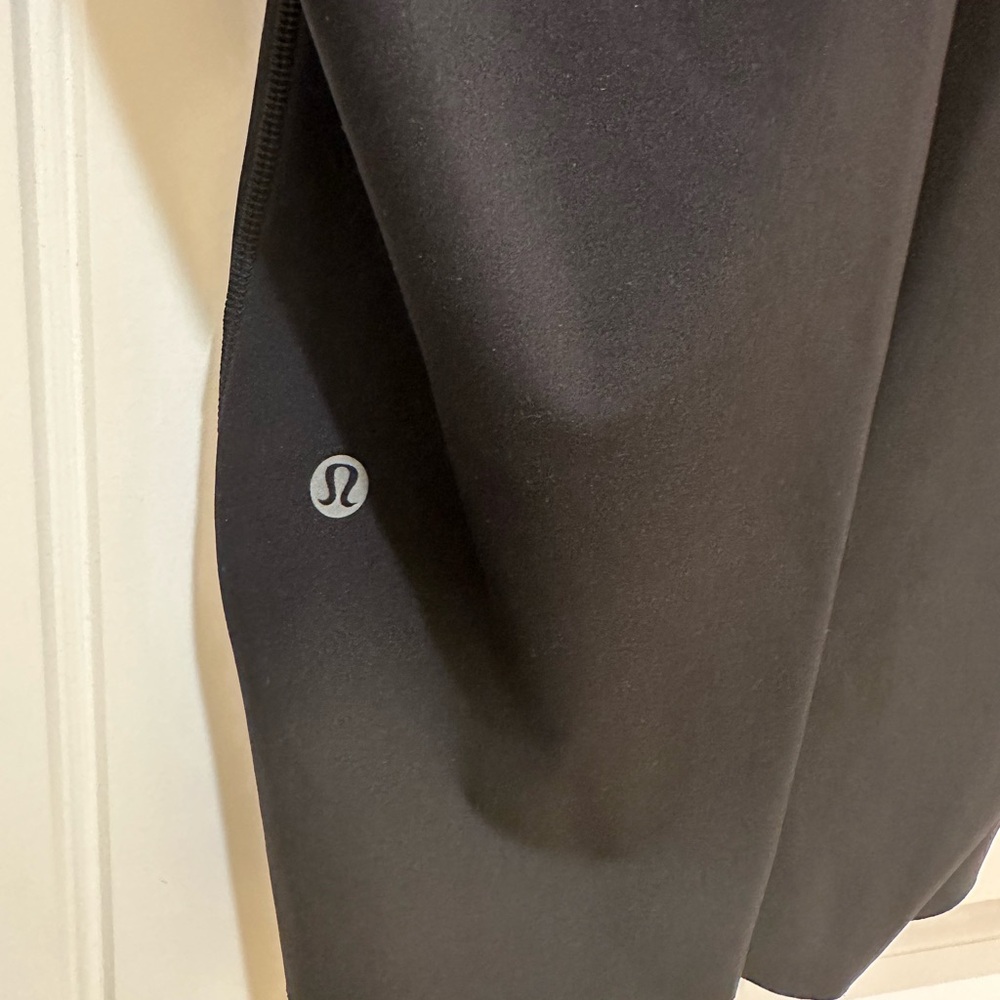 Lululemon 7/8 length Athletics pants size 16